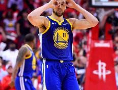 28quan-包含蒂姆回归赛场，关键助攻首场状态亮眼，美国队观众沸腾！的词条