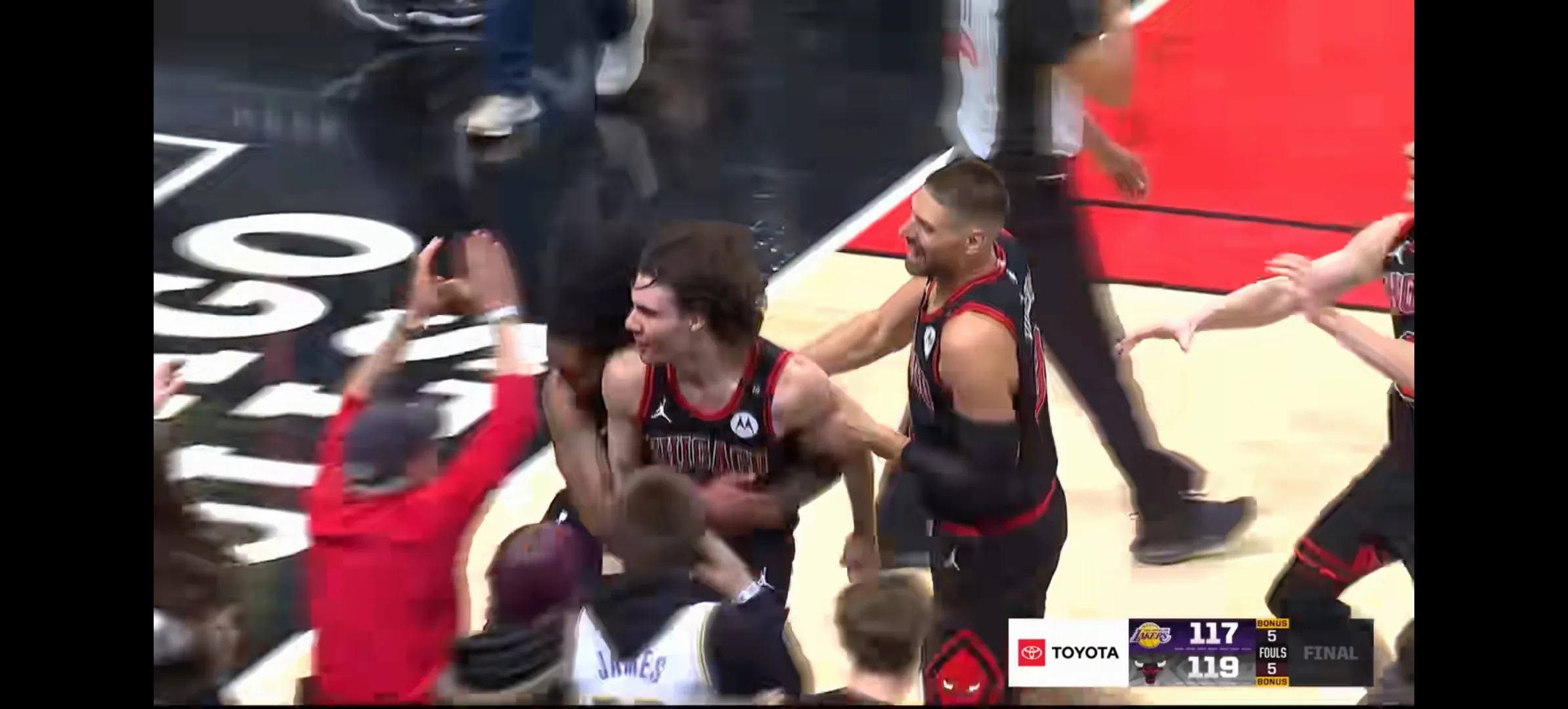 28quan- 莱万多夫斯基肌肉 